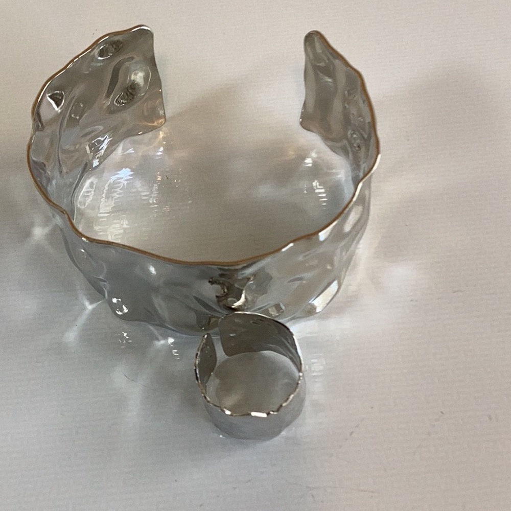 Hammered Silver Tone Cuff Bracelet and Wide Dome Ring Set - Silver